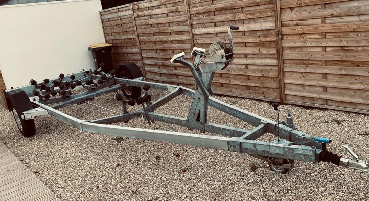 Remorque porte bateau 2