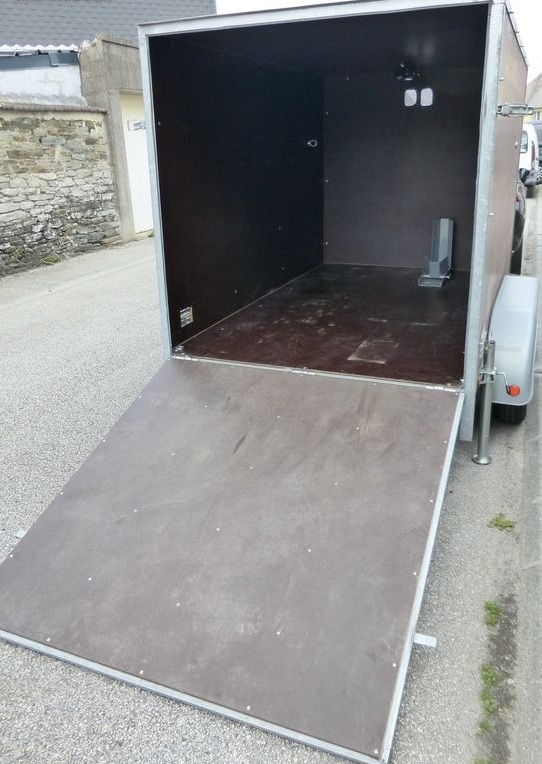 Remorque fourgon 750kg 3