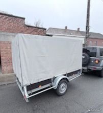 Remorque haute avec bâche