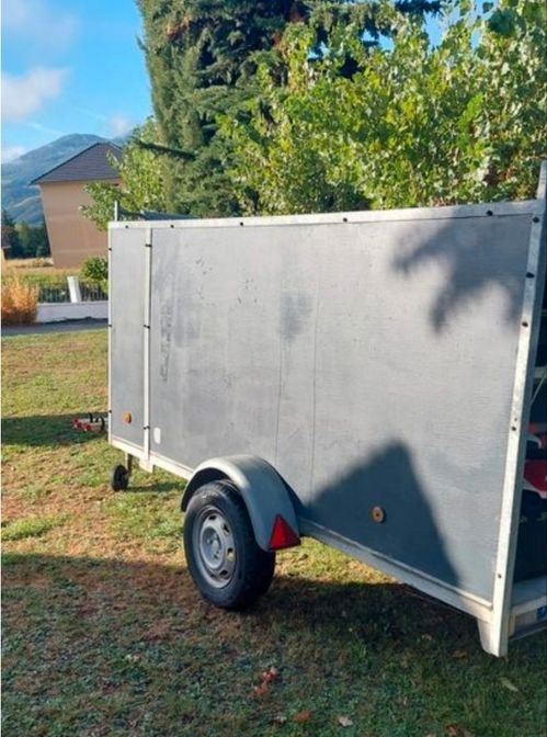 Vends remorque fermée inox