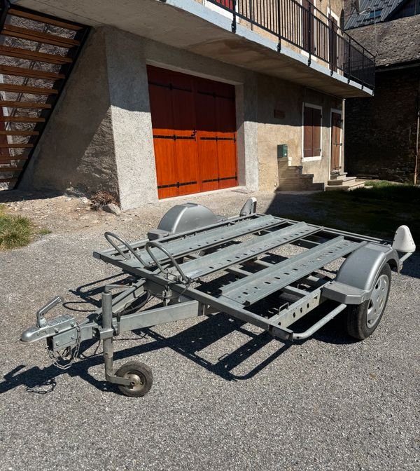 Remorque plateau pour 2 motos