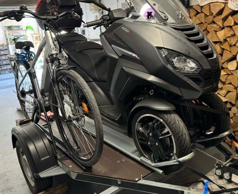 Remorque scooter 3 roues MP3 Metropolis 2
