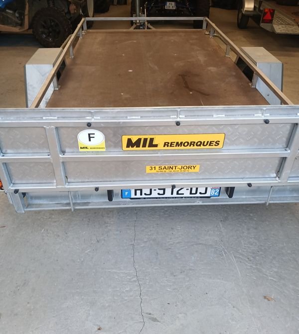 Remorque plateaux 1300kg 2