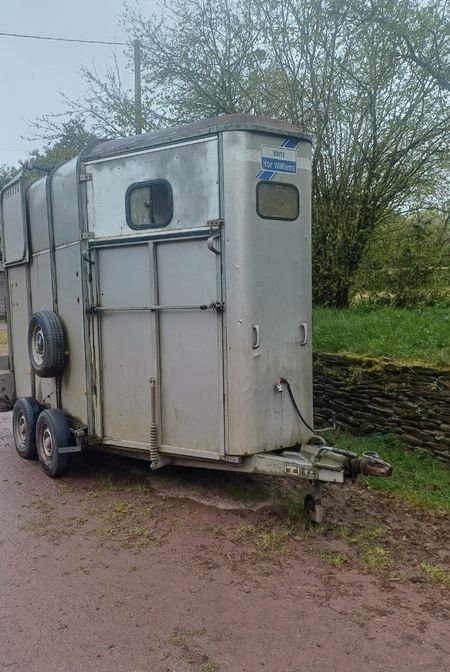 Vans ifor Williams HB510