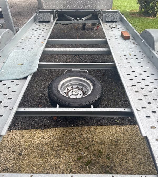 LIDER 39750 porte voiture PTAC 1300kg 2