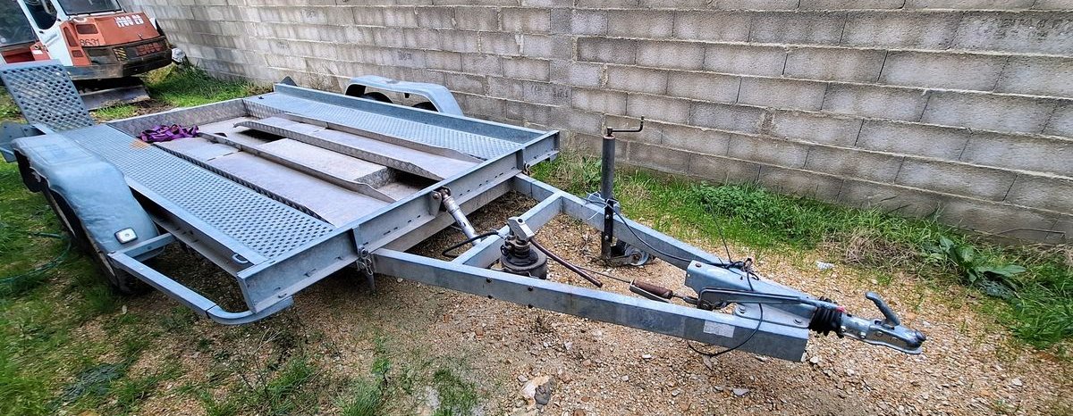 Remorque porte voiture satellite