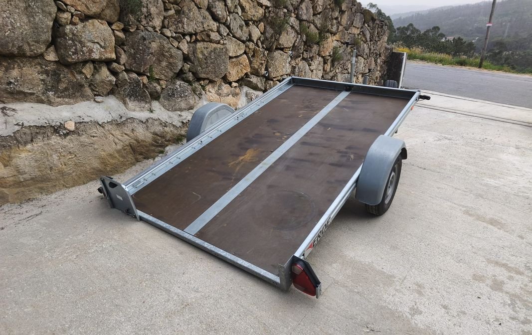 Remorque auto moto quad modele 1300 kg declasse en 750kg