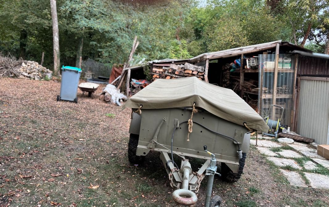 Equipement remorque militaire de jeep 2