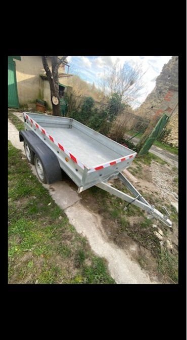 Remorque en bon état double essieux