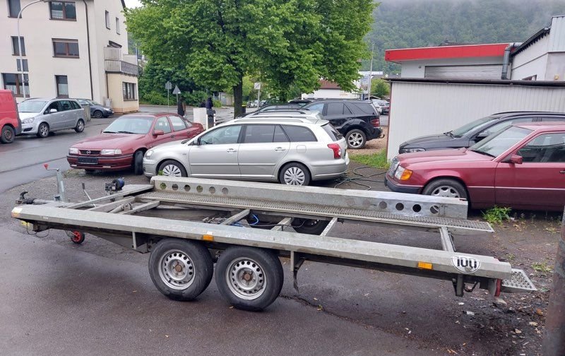 Porte-voitures basculant de 2016 2,7 tonnes 3