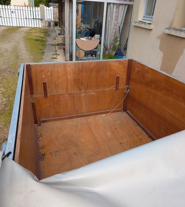 Remorque double essieu freinée 1500kg – quasi-neuve – 3,72m 3
