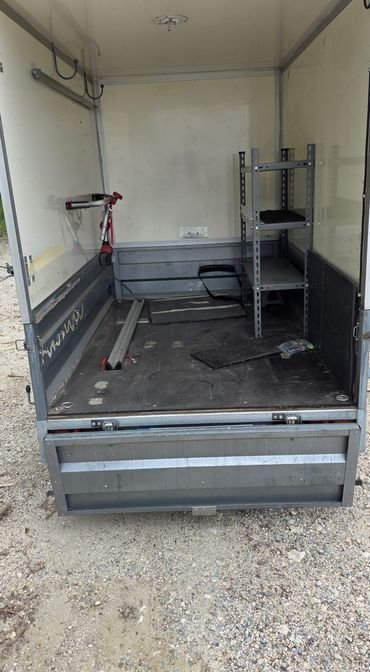Remorque fermee basculante PTAC 500kg 2