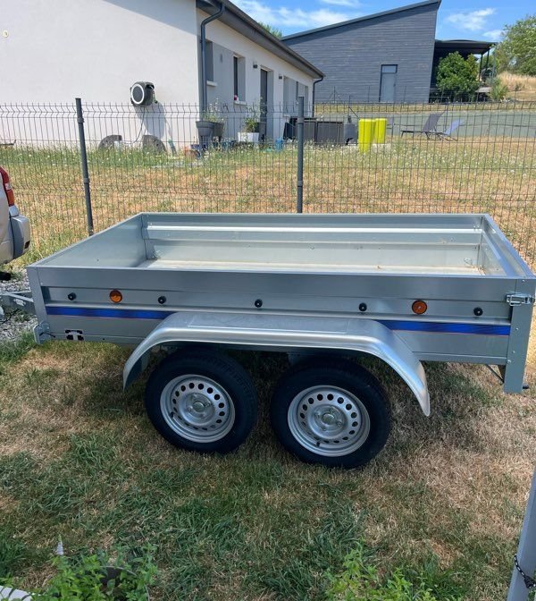 Remorque trigano double essieux neuve ptac 750kg avec carte grise
