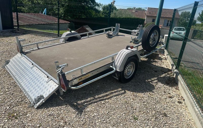 Remorque plateau 1300 kg basculante 3