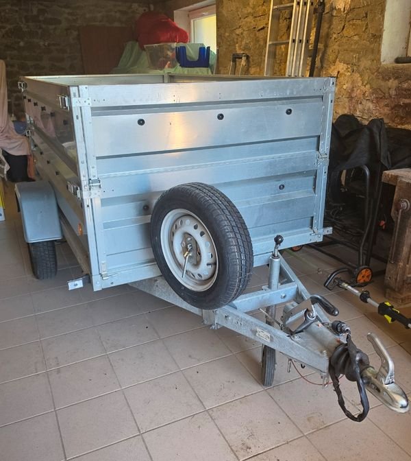 Remorque LIDER 750 kgs Basculante Freinée Doubles ridelles