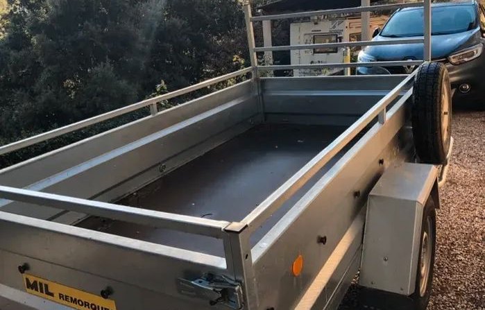Remorque mil proalp freinée caisse 256cm ptac 1300kg 4ridelles amovibles