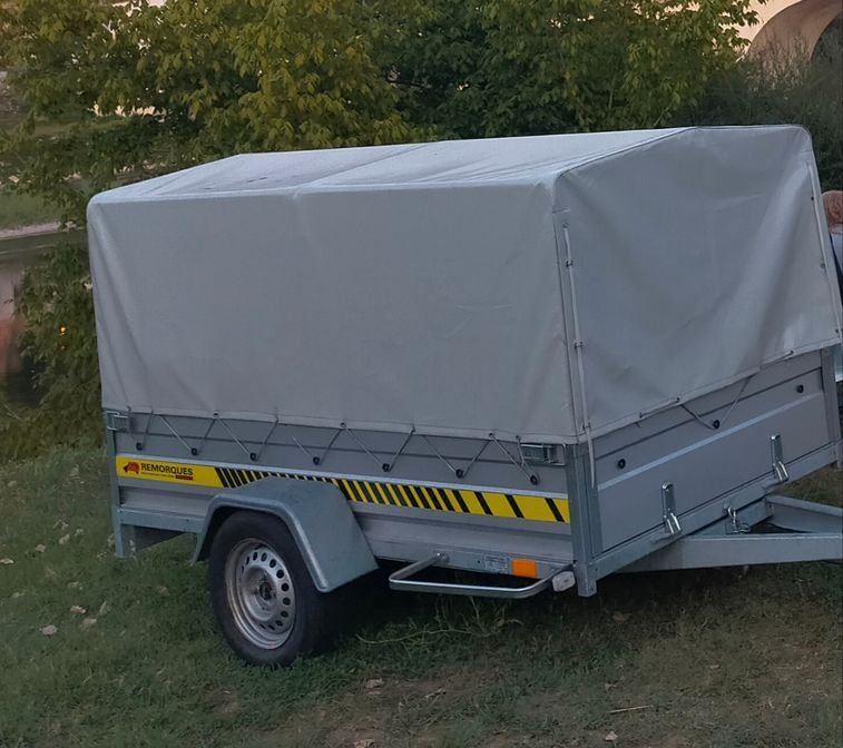 Remorque basculante 2.5 m de caisse