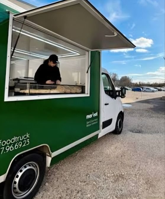 Ouverture de panneau foodtruck 3