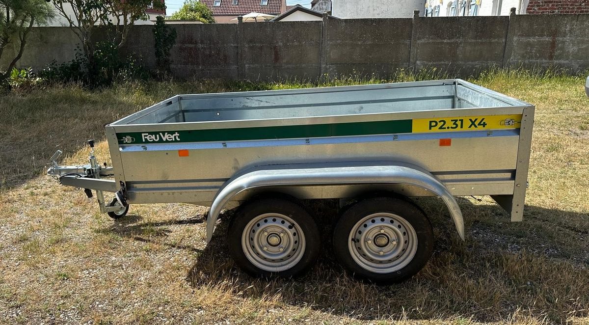 Remorque bagagère 500kg type P2.31 X4 de chez FEU VERT