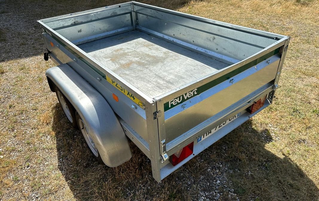 Remorque bagagère 500kg type P2.31 X4 de chez FEU VERT 2