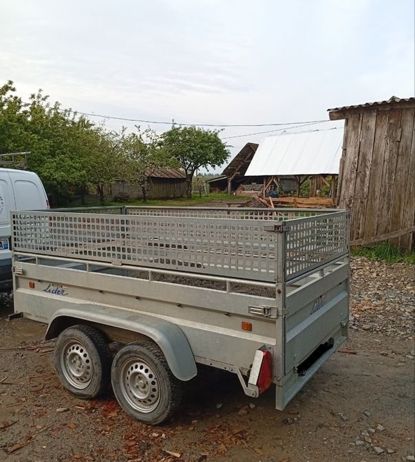 Remorque robuste lider 750kg avec ridelles et roue de secours