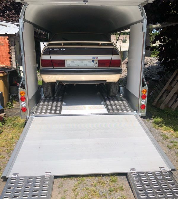 Remorque fermée porte voiture 3