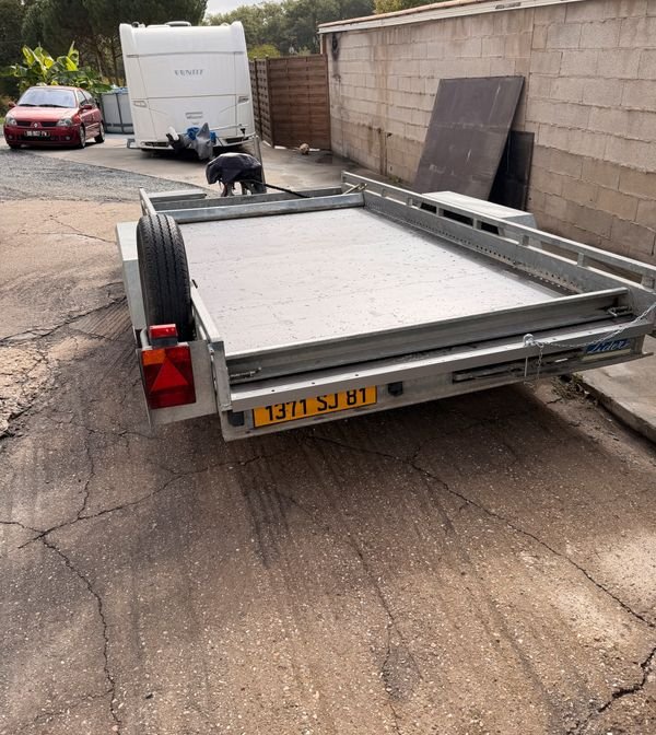 Vend porte voiture