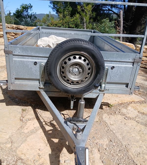 Remorque XXL caisse 247cm 4ridelles amovibles 2