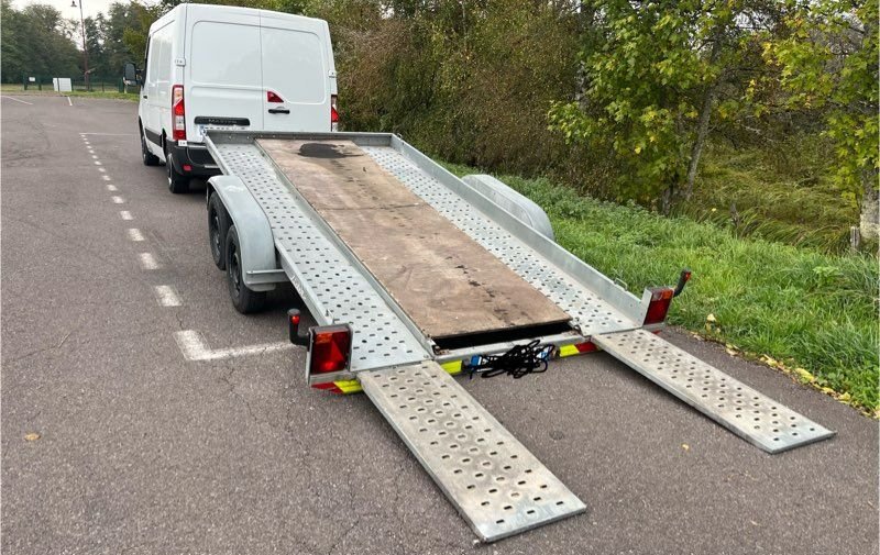 Remords, porte Voiture