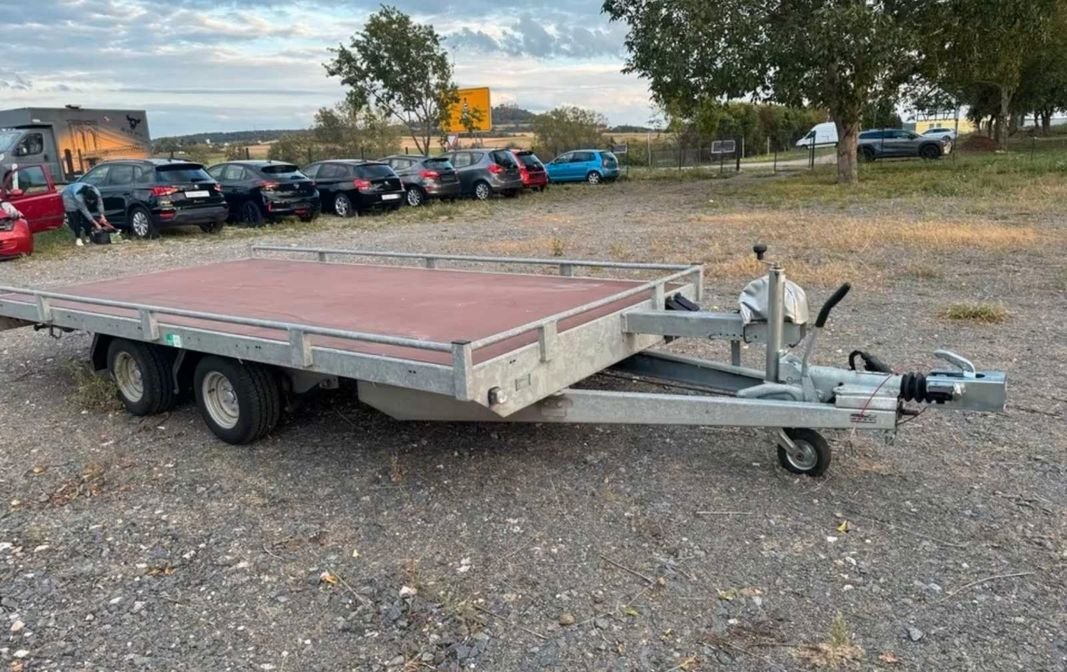 Plateau porte voiture Eduard 2700 kg