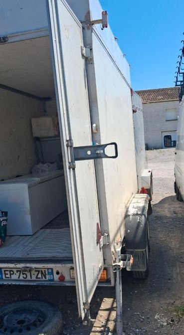 Je vend une remorqur 2