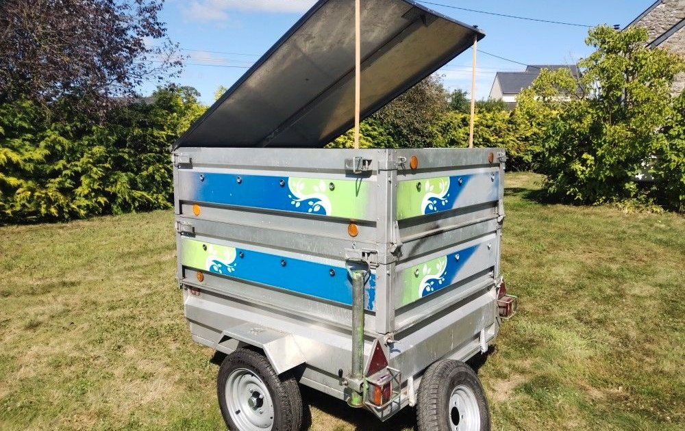 Remorque cubique 500kg étanche 1.9mcube - Essieu neuf - Capot aluminium - Très bon état