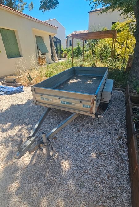 Remorque double essieux 750kg 2m50 x 1m30