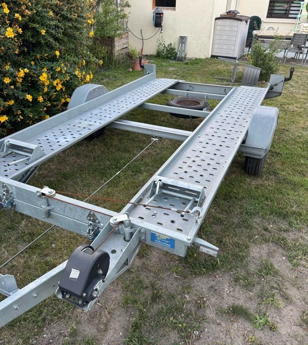 Porte voiture remorque LIDER 1300 kg 39750 2