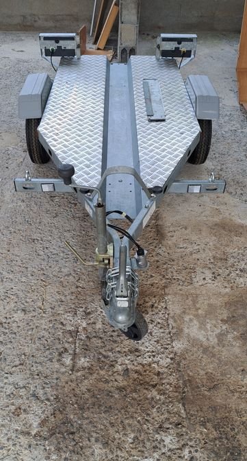 Vends remorque porte moto Trigano