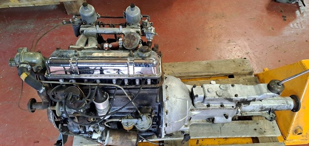 Ensemble Moteur + Boîte de vitesses Triumph TR4A IRS (1967)
