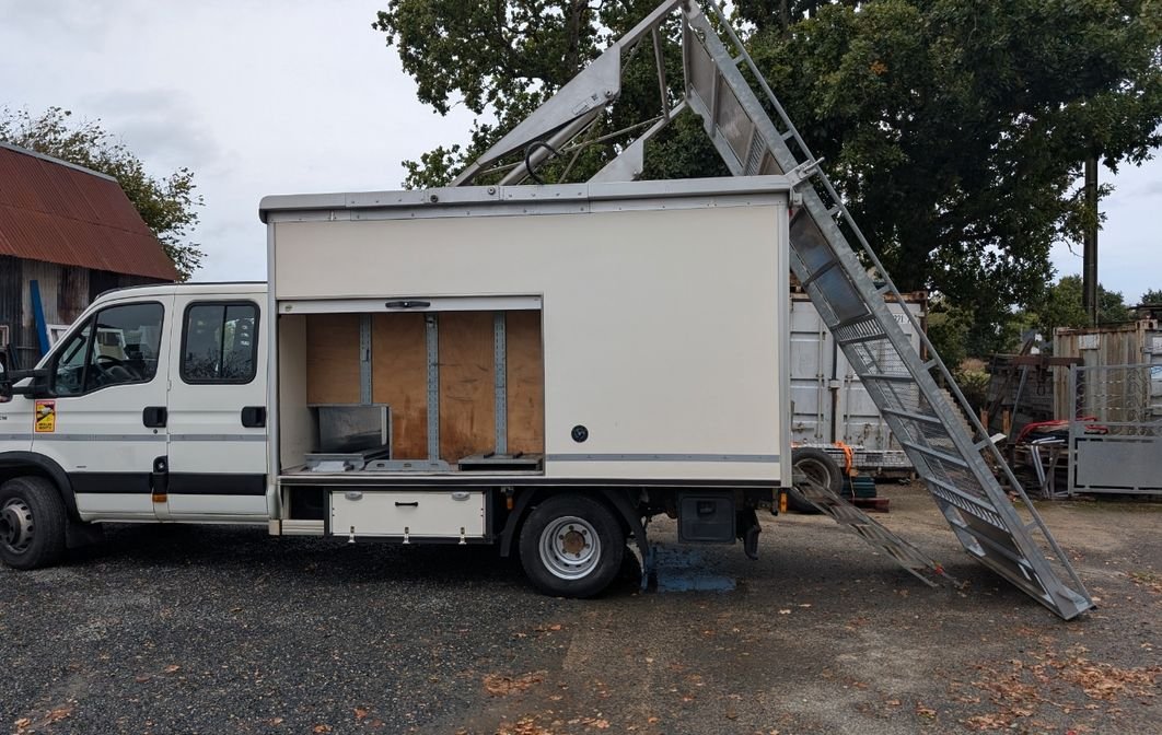 Caisse camion galerie escamotable 4