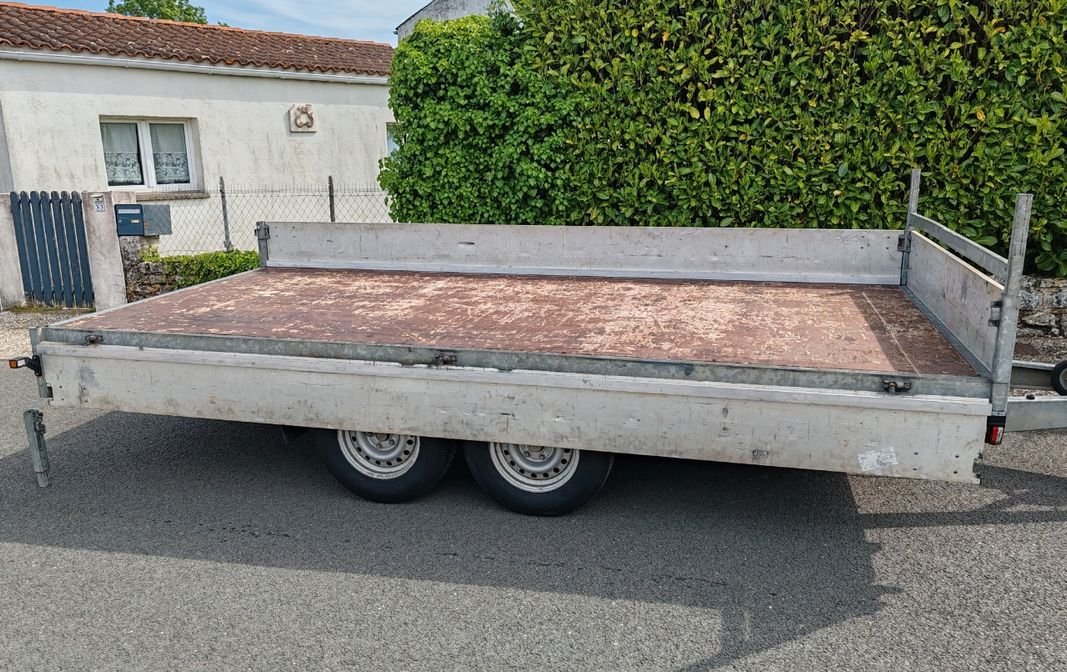 Plateau remorque