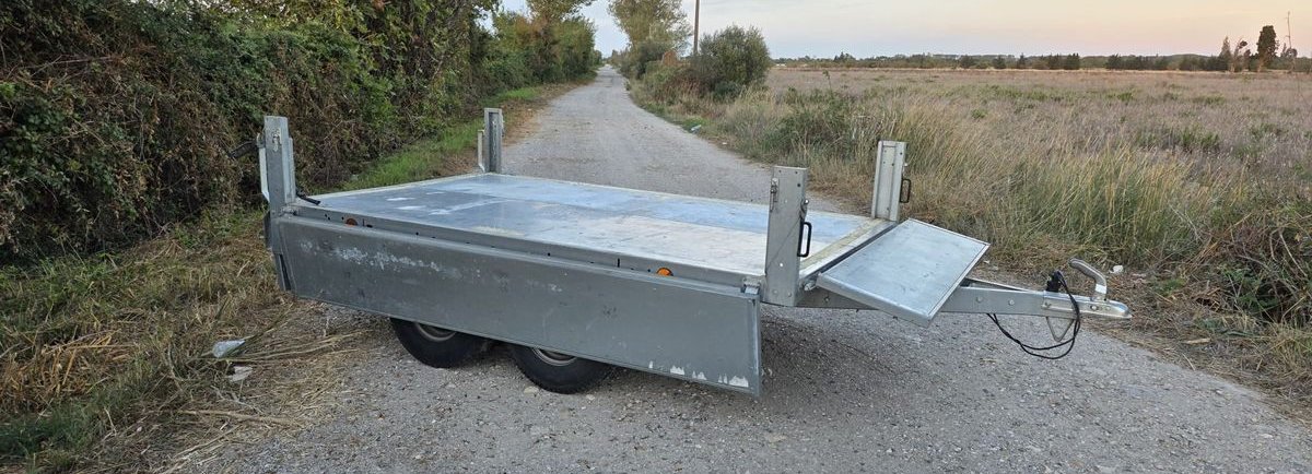 Remorque double essieux PTAC 500kg avec la bache plate de qualité 2