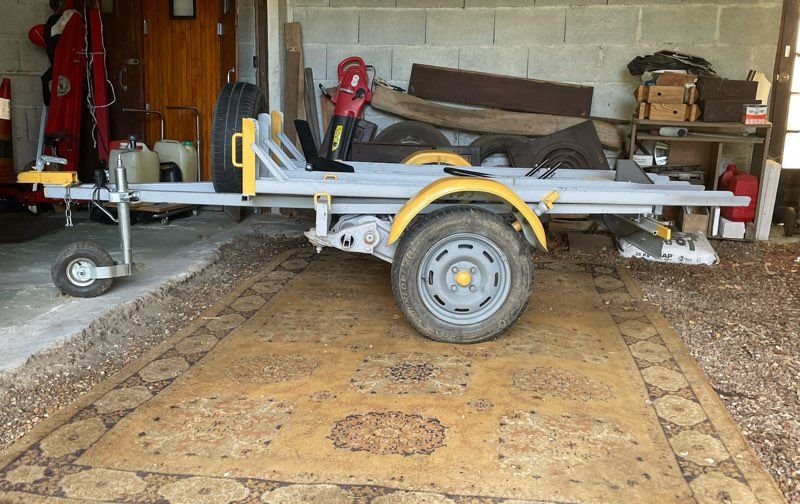 Remorque porte moto support jusqu’à 3 motos de moyenne cylindrée