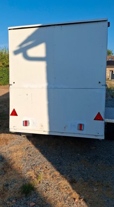 Remoques fermé 2