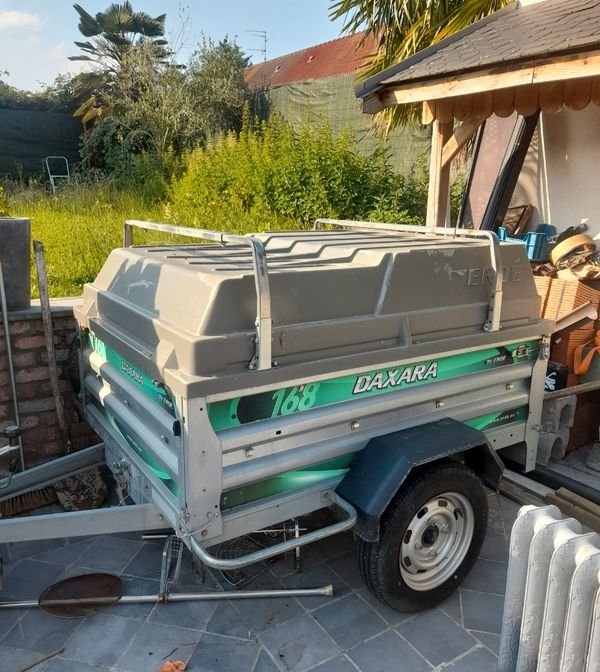 Remorque ,idéale pour départs en vacances bagages vélos etc.....