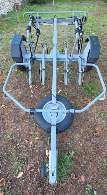 Remorque porte-vélos MOTTEZ sur attelage – 4 vélos 3