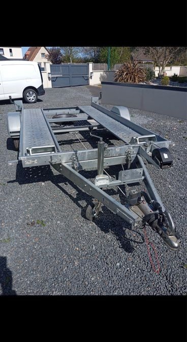 Remorque porte-voiture Lider 1300 kg – Très bon état