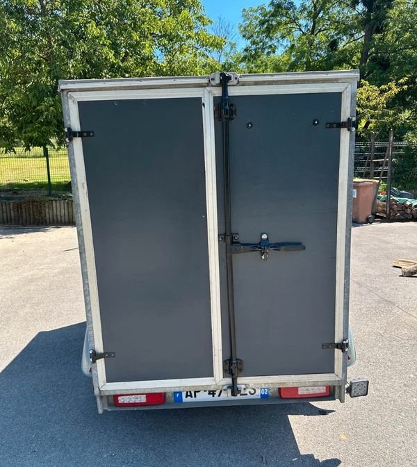 Vends remorque essieux 2