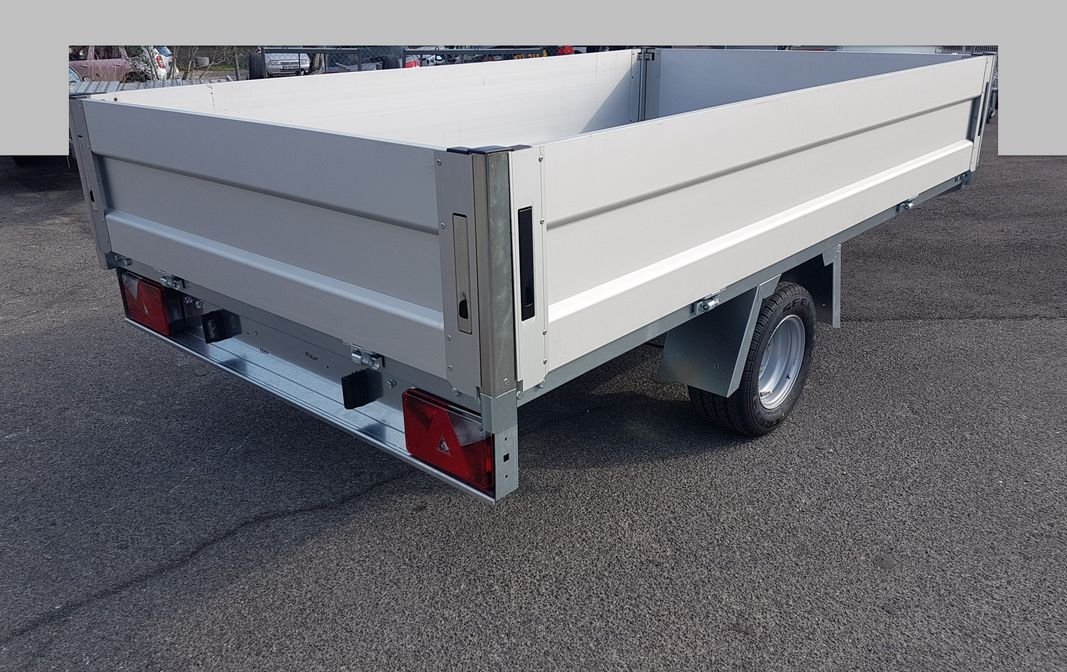 Remorque plateau ridelles aluminium simple essieu ptac 1500kg