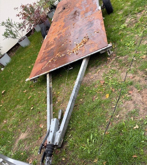 Remorque freinée 6 m x 2,10 m – Plateau tôlé de 3 mm 2