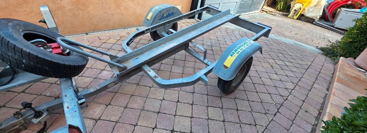 Remorque porte moto lider pneus neufs