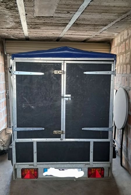 Remorque double essieux fermé
