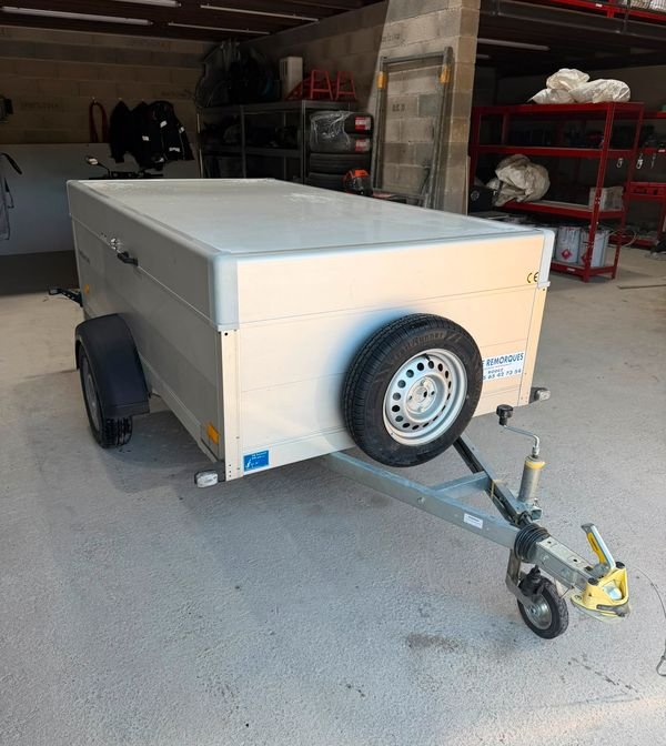 Remorque Humbaur H752513 – Capot – 750 kg – Très bon état